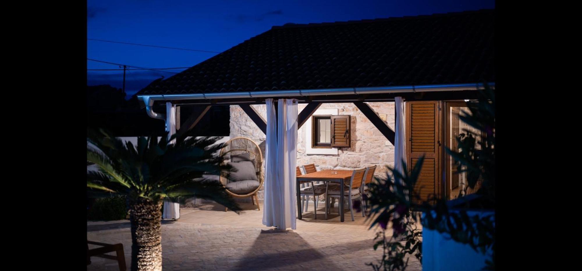 Moki'S Debi Villa Debeljak Exterior photo